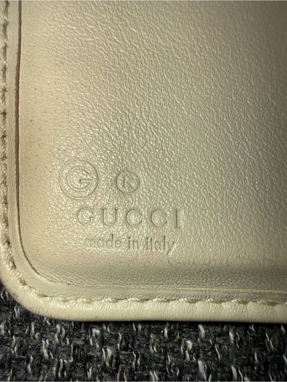 Gucci Cream Guccissima Leather GG-Embossed Wallet with Tab Closure & Care Cards - Picture 9 of 13